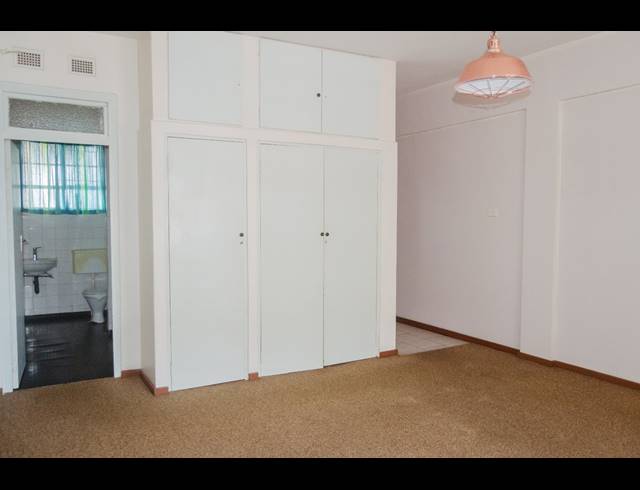 0.5 BEDROOM APARTMENT FOR SALE IN SCOTTBURGH CENTRAL